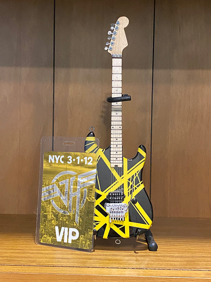 New York City Laminated Backstage Pass, Yellow - Image 4
