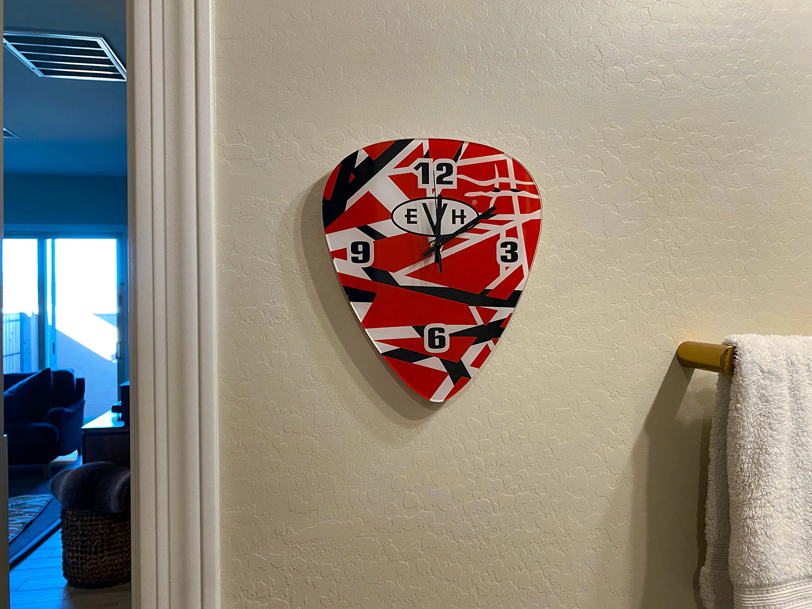 EVH Striped Guitar Pick Wall Clock - Image 3