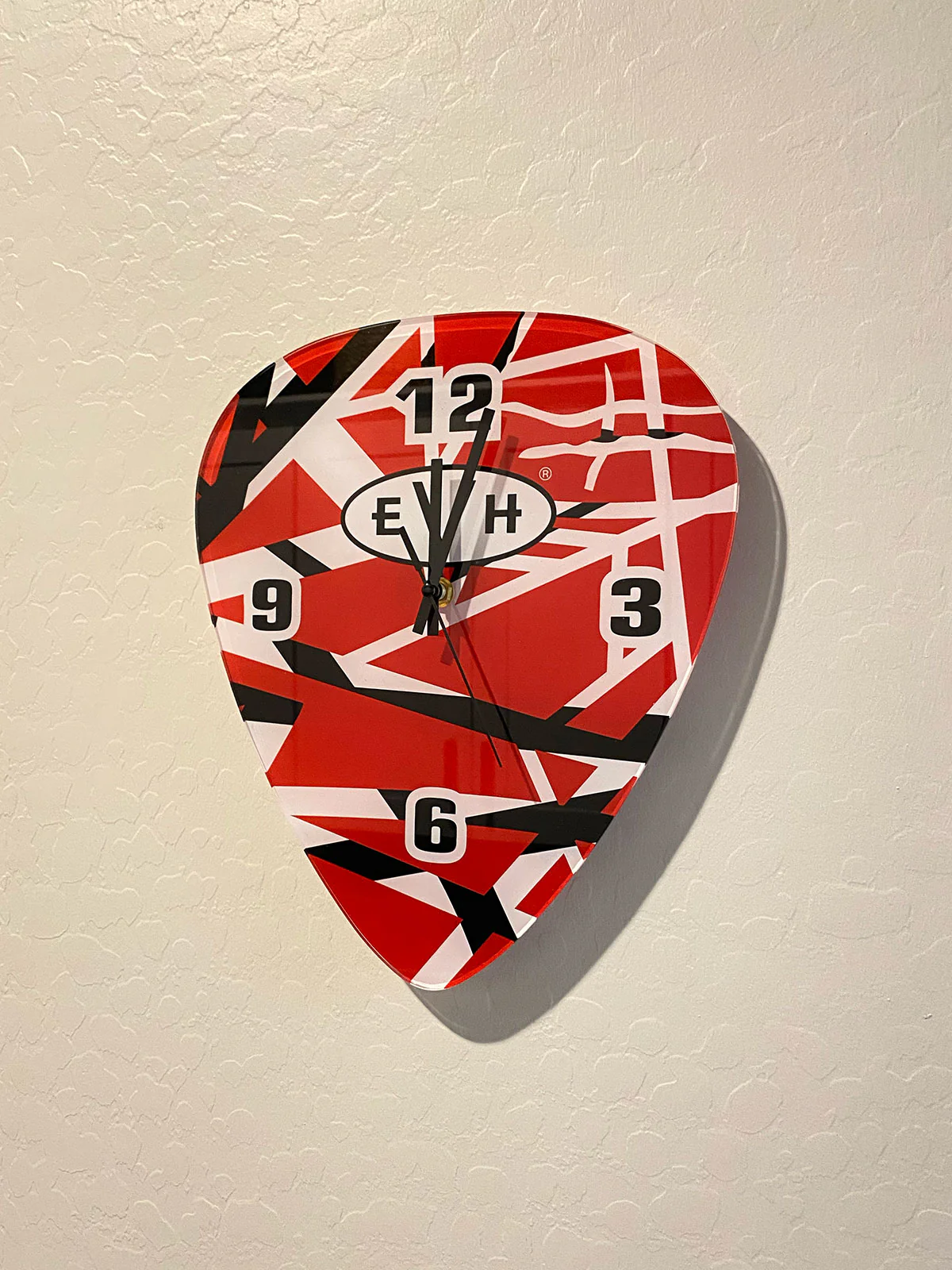 EVH Striped Guitar Pick Wall Clock - Image 4