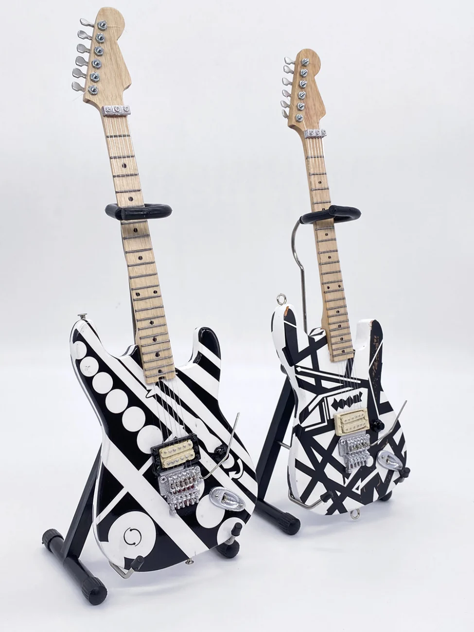 EVH Mini Guitars 'Fair Warning Tour' Set - Image 2