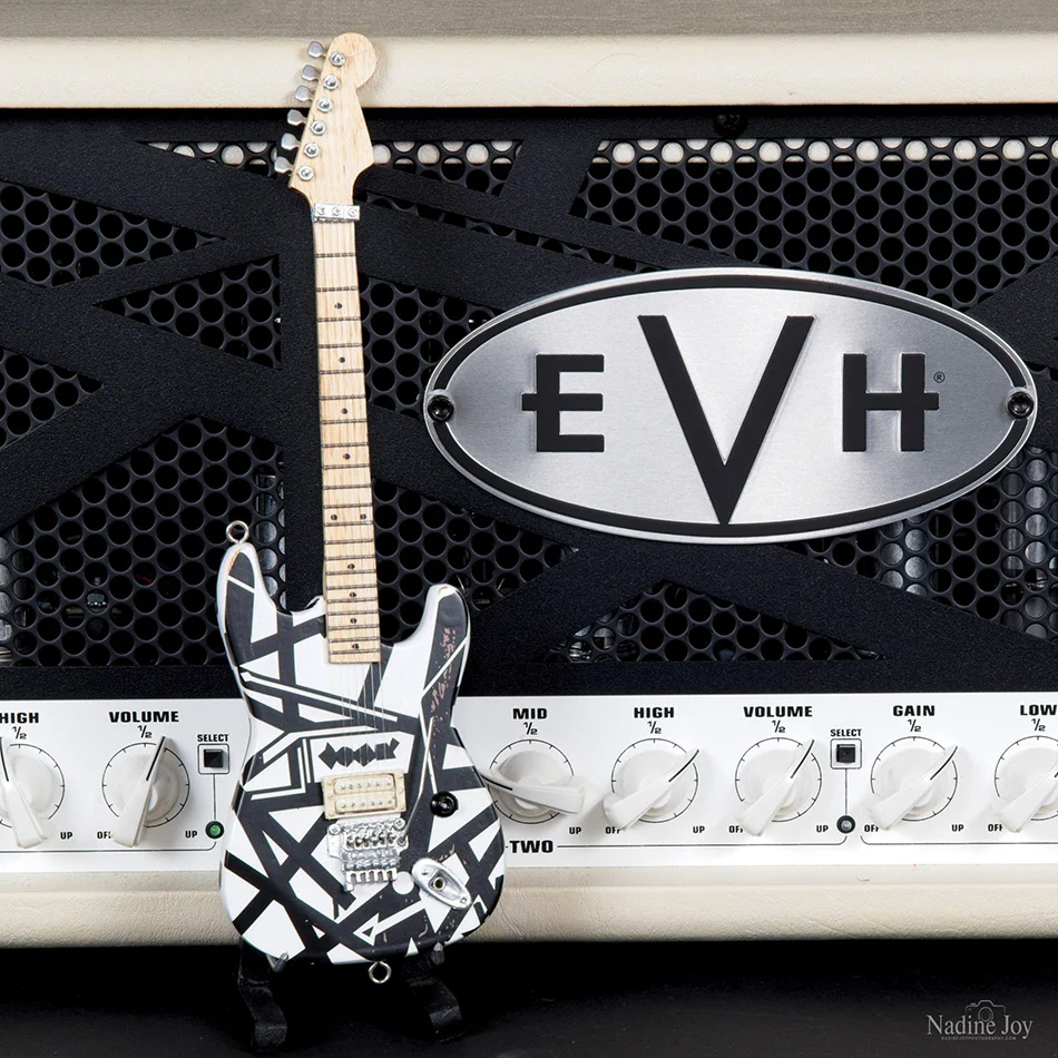 EVH Mini Guitars 'Fair Warning Tour' Set - Image 8