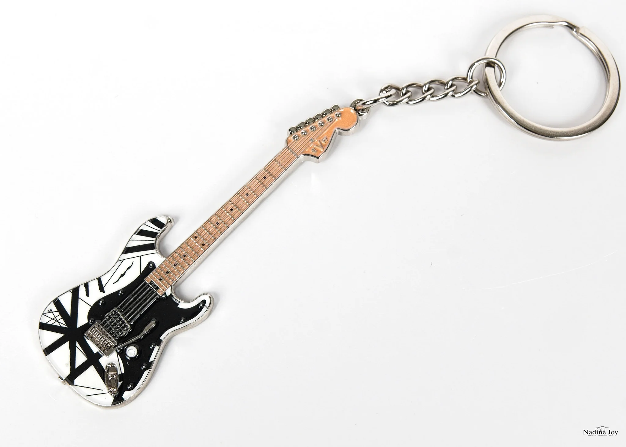 VH1 Guitar Keychain - Image 3