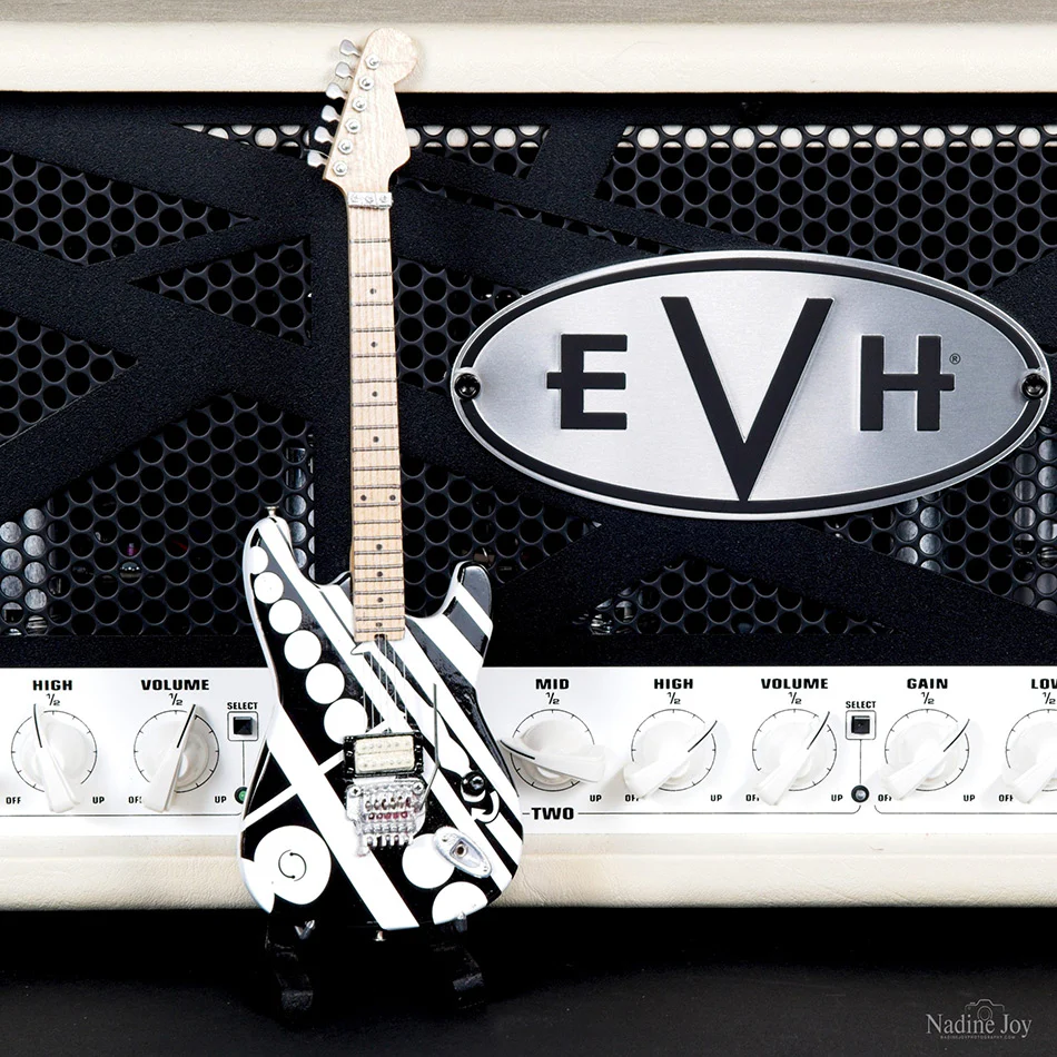 EVH 'Circles' Mini Guitar - Image 16