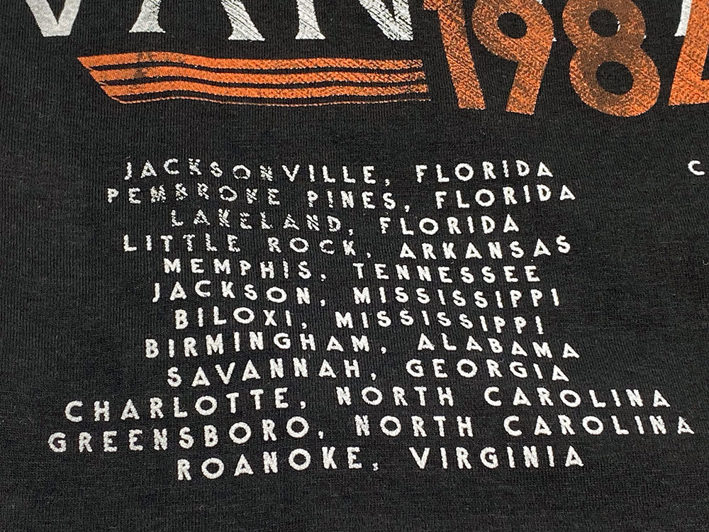Barbed Wire & Roses Tour Shirt - Image 3
